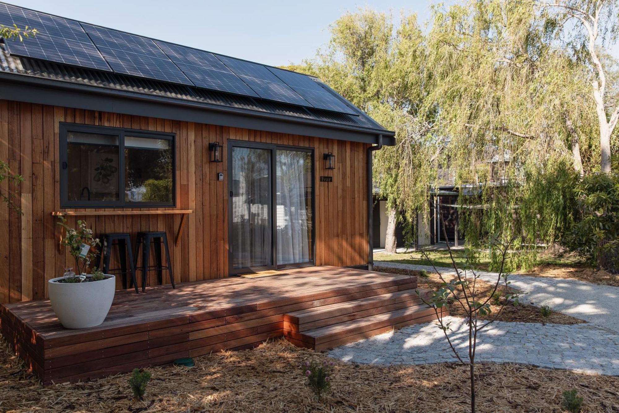 Bicheno Garden Cottages Екстер'єр фото